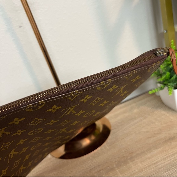 Authentic Louis Vuitton documents case bag❤️ - Picture 5 of 11